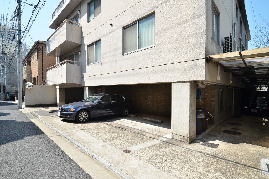 シバハウスの写真 駐車場