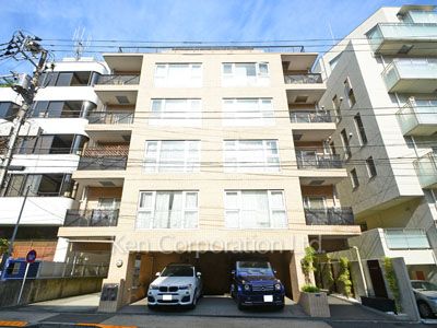 Aden Court Azabuの写真 外観ひき