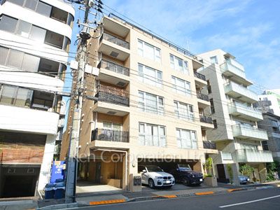 Aden Court Azabuの写真 外観ひき