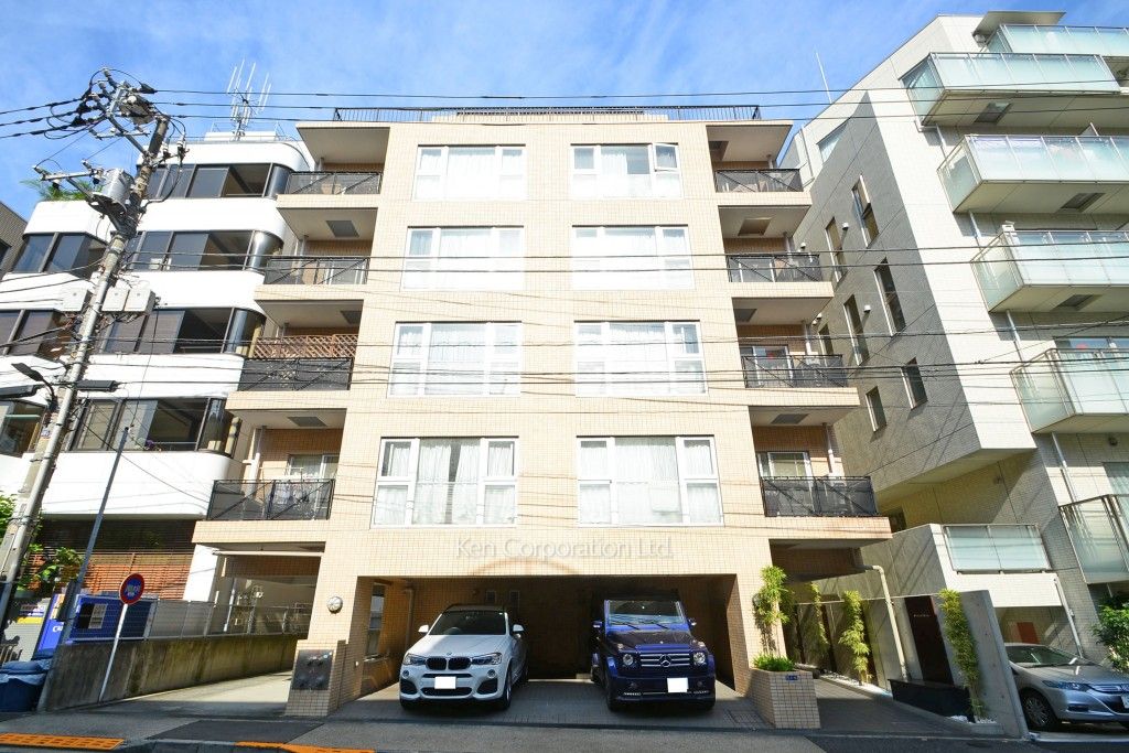 Aden Court Azabuの写真 外観ひき