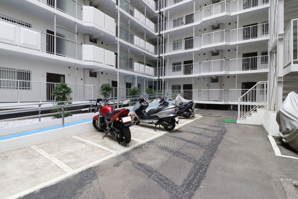目黒台スカイマンションの写真 バイク置き場