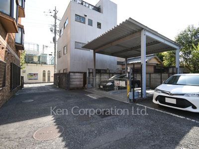 マイネ ブルクの写真 駐車場