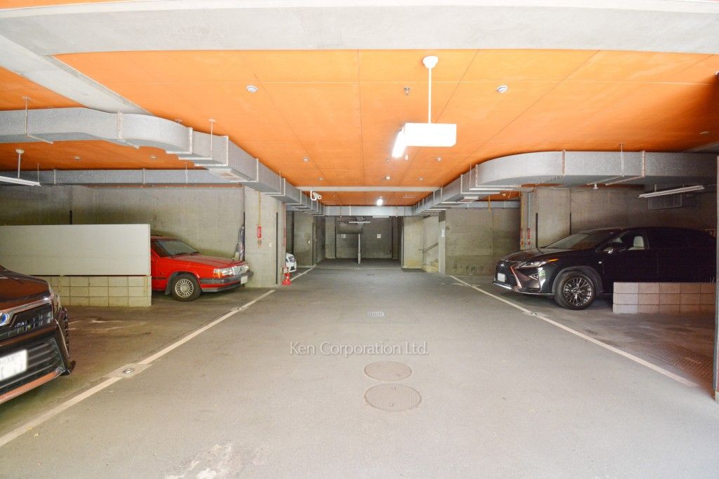 フラッツ景丘の写真 駐車場