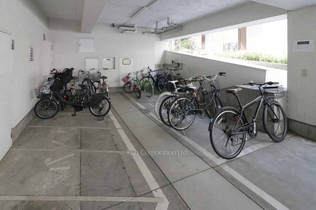 バイク置き場