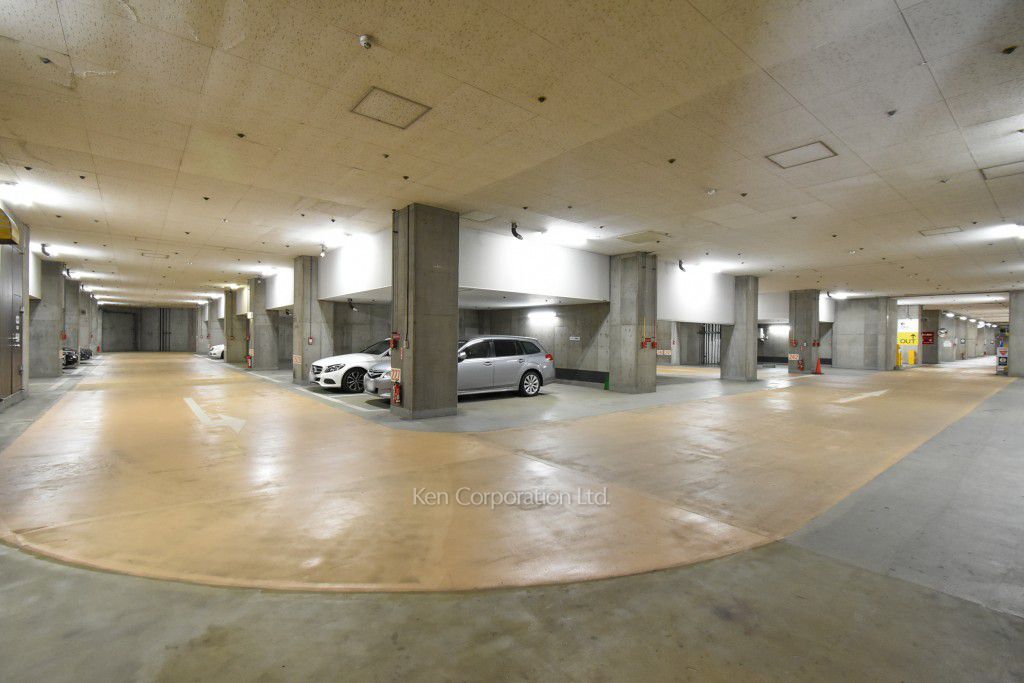 御殿山トラストコートの写真 駐車場