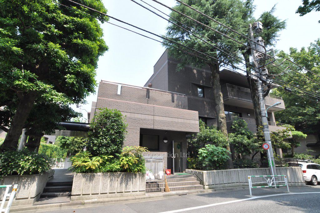 メゾン南平台の写真 外観ひき