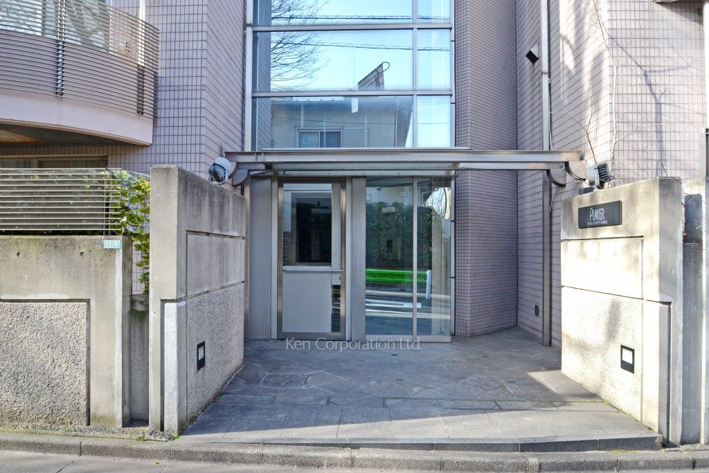 プレイヤー東山の写真 外観より