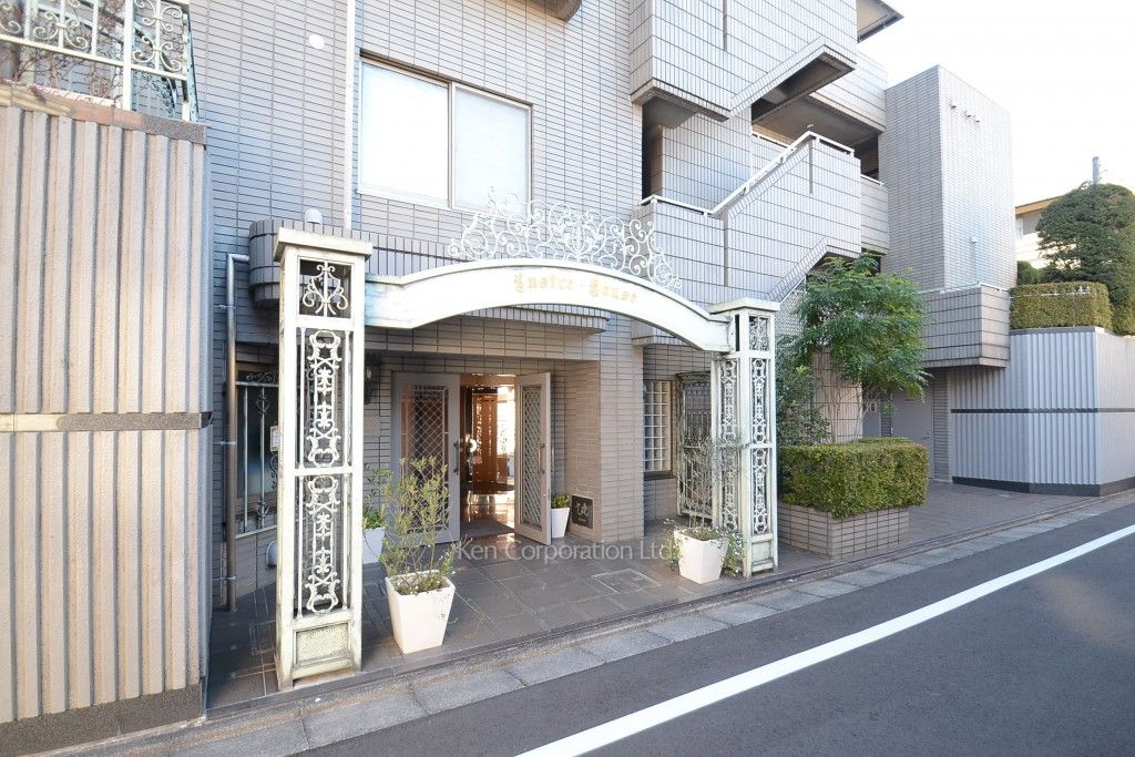  外観より
