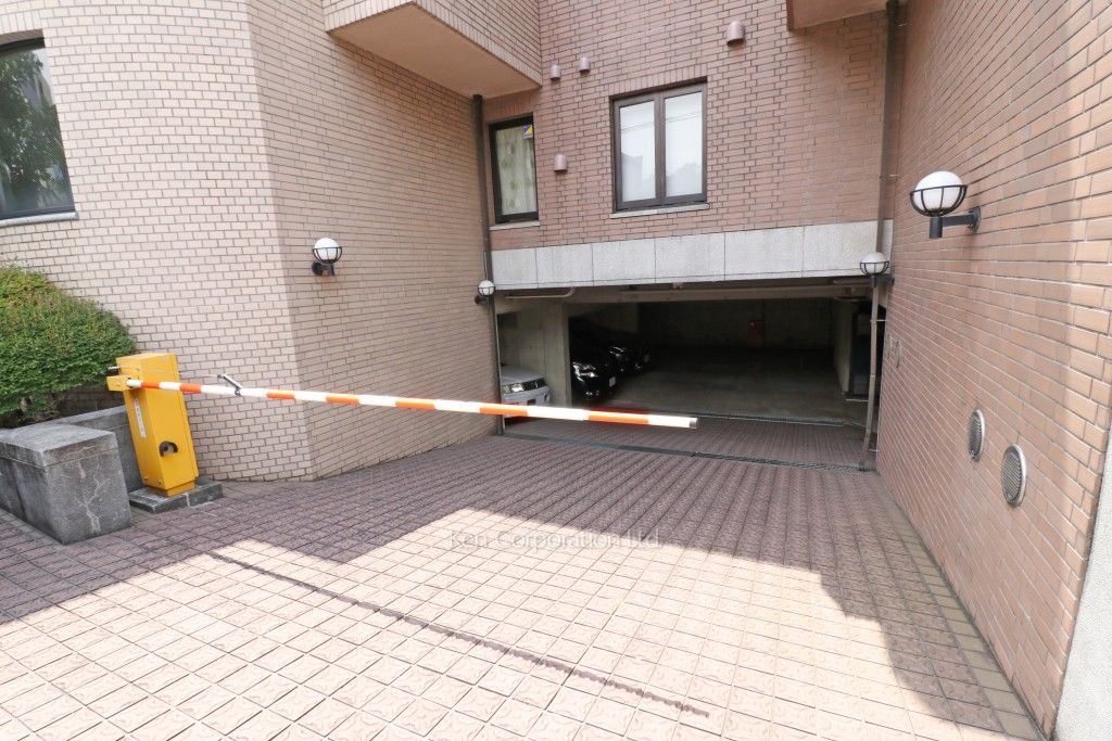 西台町ハウスの写真 駐車場