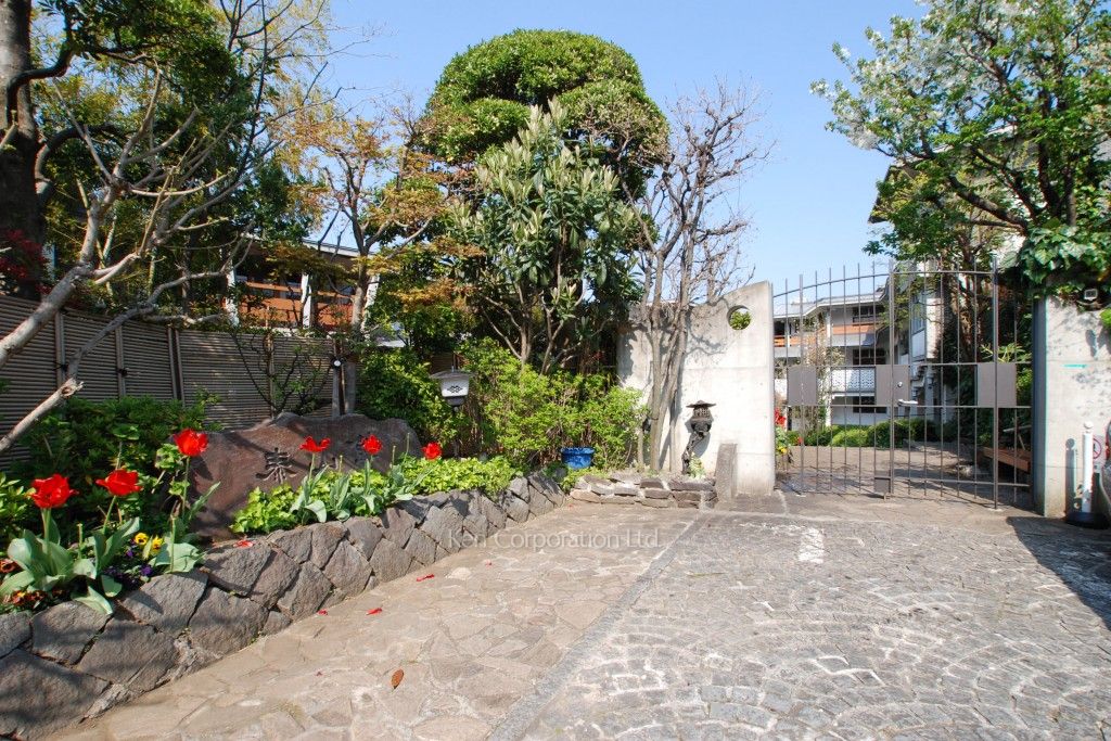 泰山館の写真 門