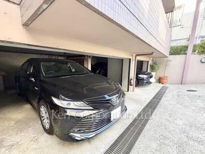 レジデンス東山の写真 駐車場