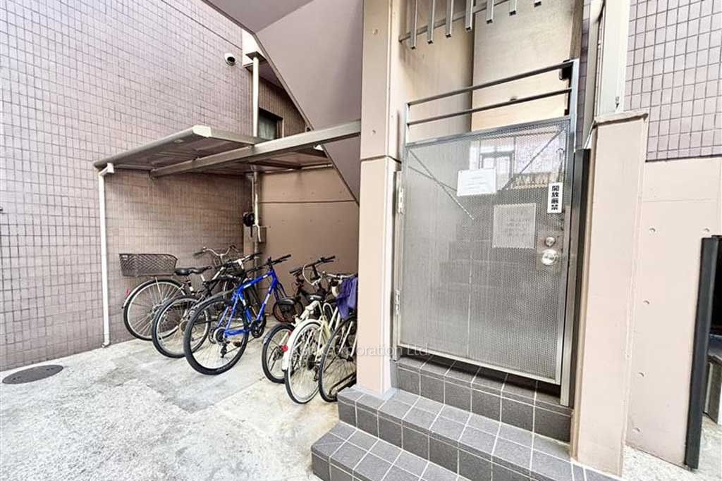 レジデンス東山の写真 駐輪場