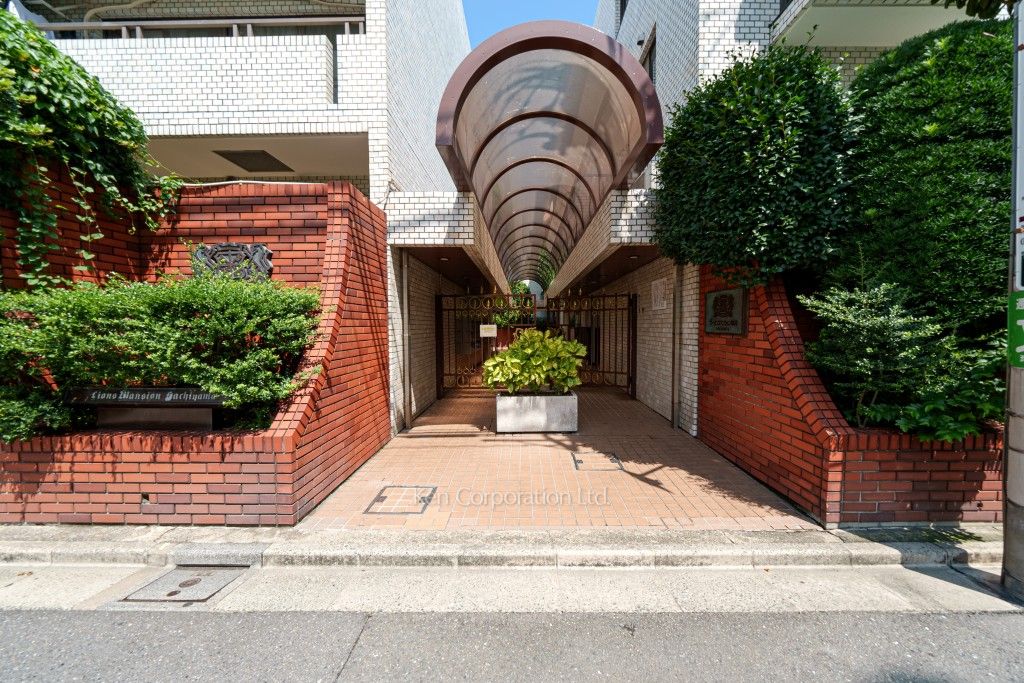  外観より