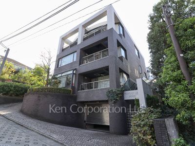 代々木上原マンションの写真 外観ひき