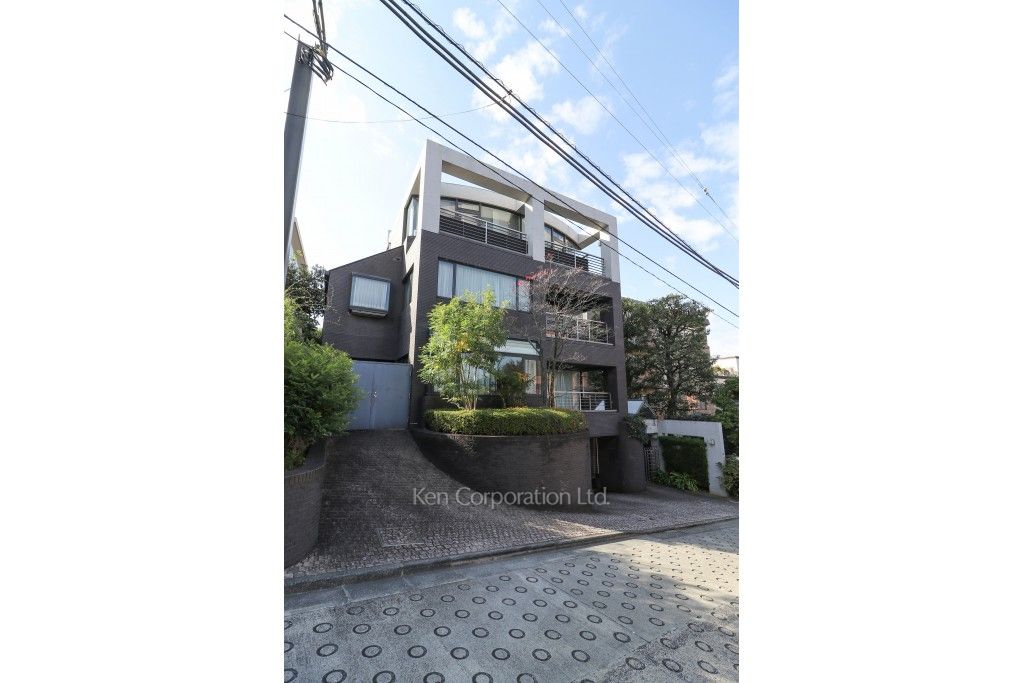 代々木上原マンションの写真 外観ひき