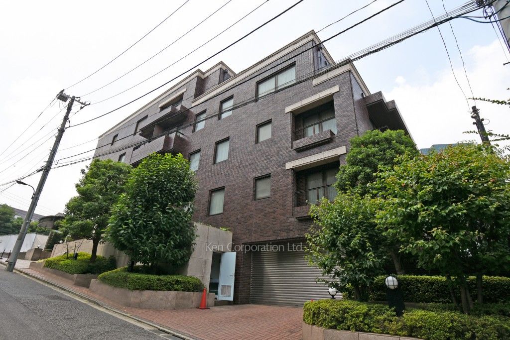 ロワヴェール市ヶ谷左内坂の写真 外観ひき