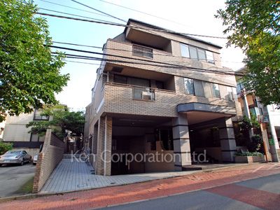 松濤Kマンションの写真 外観ひき
