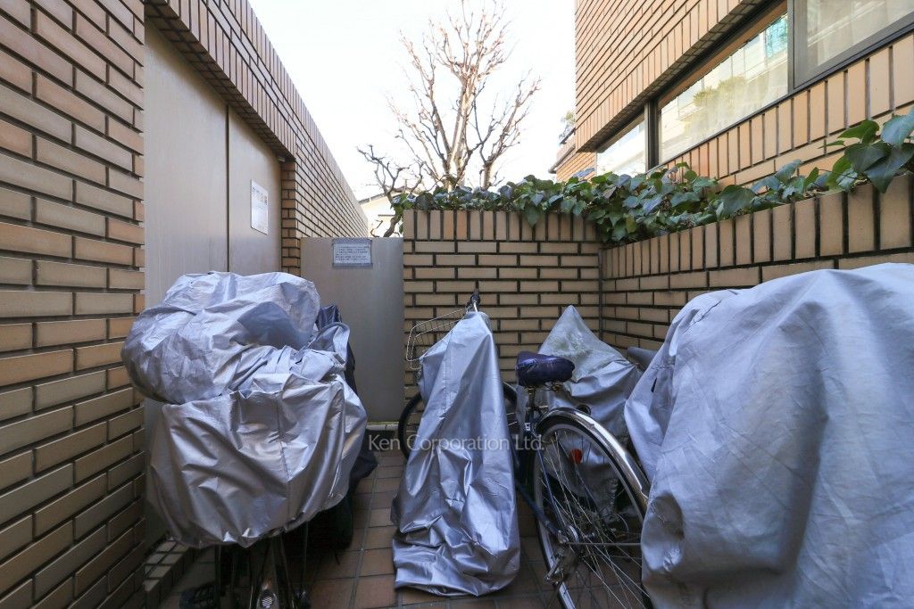 ベルテ代々木上原の写真 駐輪場