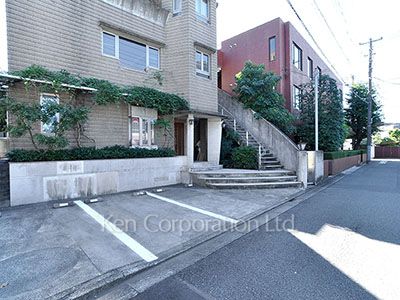 メゾン有禧の写真 駐車場