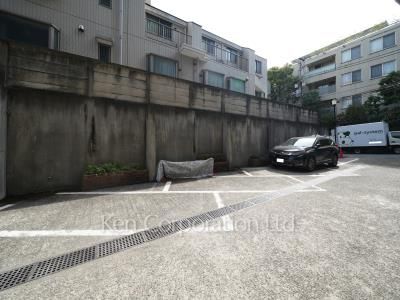 向陽ハイツの写真 駐車場