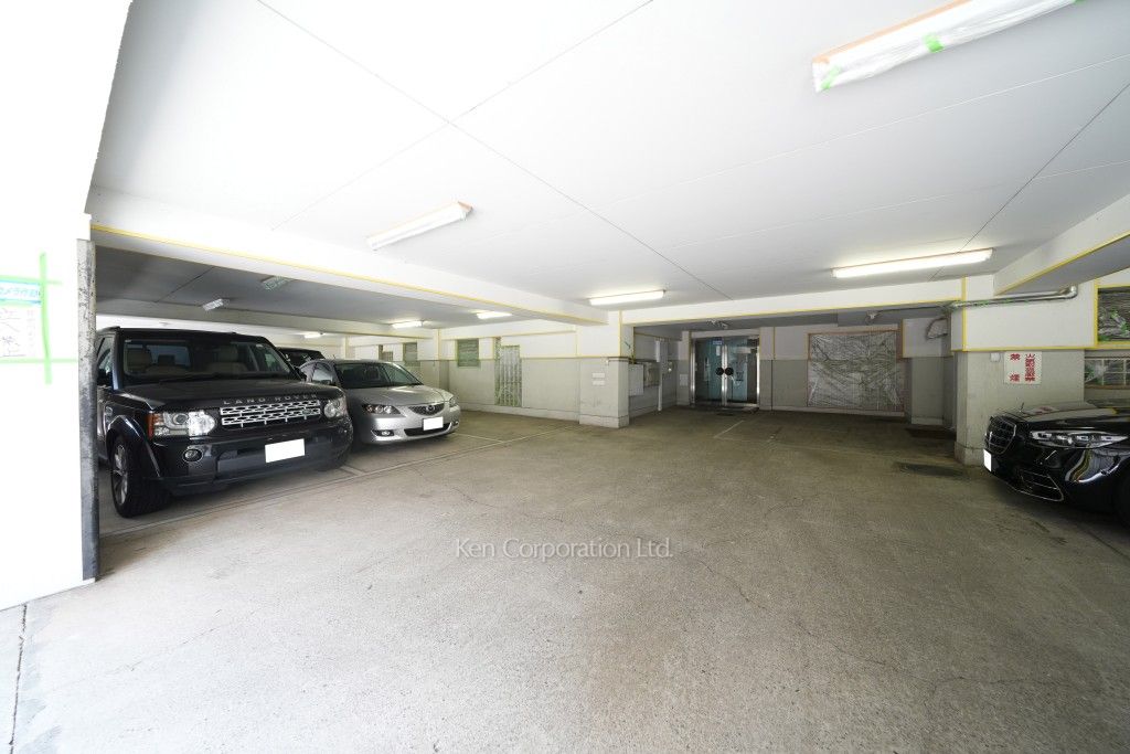 向陽ハイツの写真 駐車場
