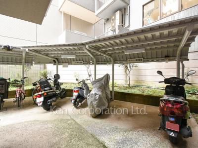 芝パークサイドハイツの写真 バイク置き場