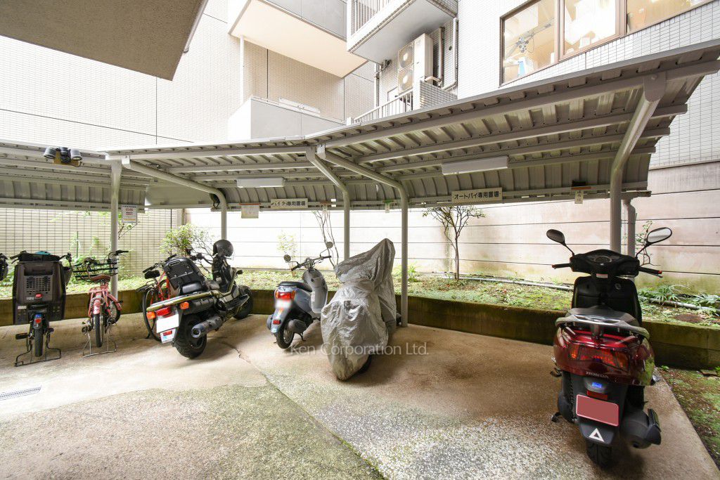 芝パークサイドハイツの写真 バイク置き場