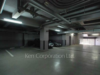 ヒルクレスト神山の写真 駐車場