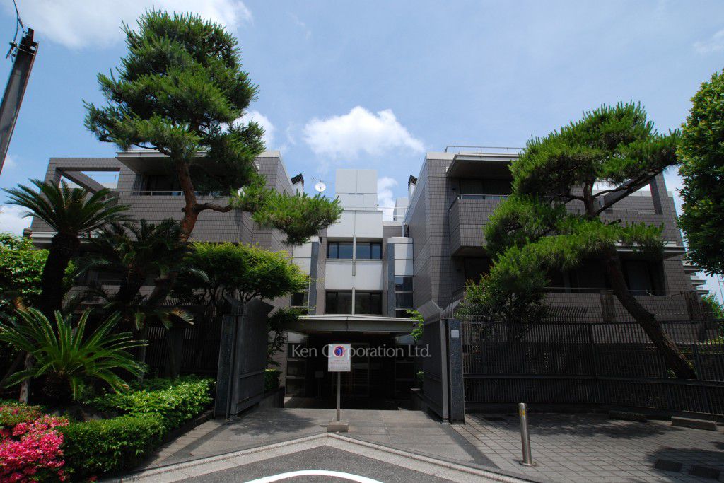 ヒルクレスト神山の写真 外観ひき