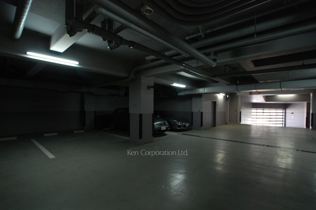 ヒルクレスト神山の写真 駐車場