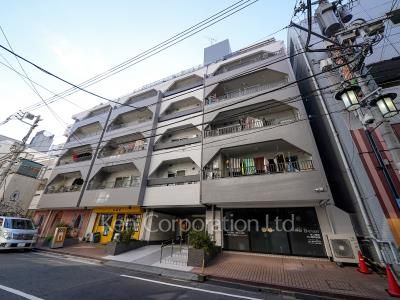 代々木いずみマンションの写真 外観ひき