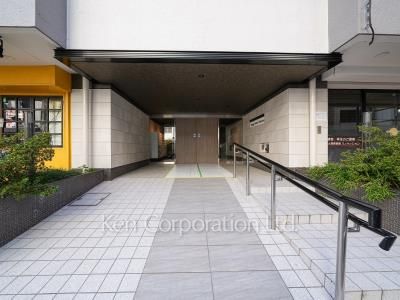 代々木いずみマンションの写真 外観より