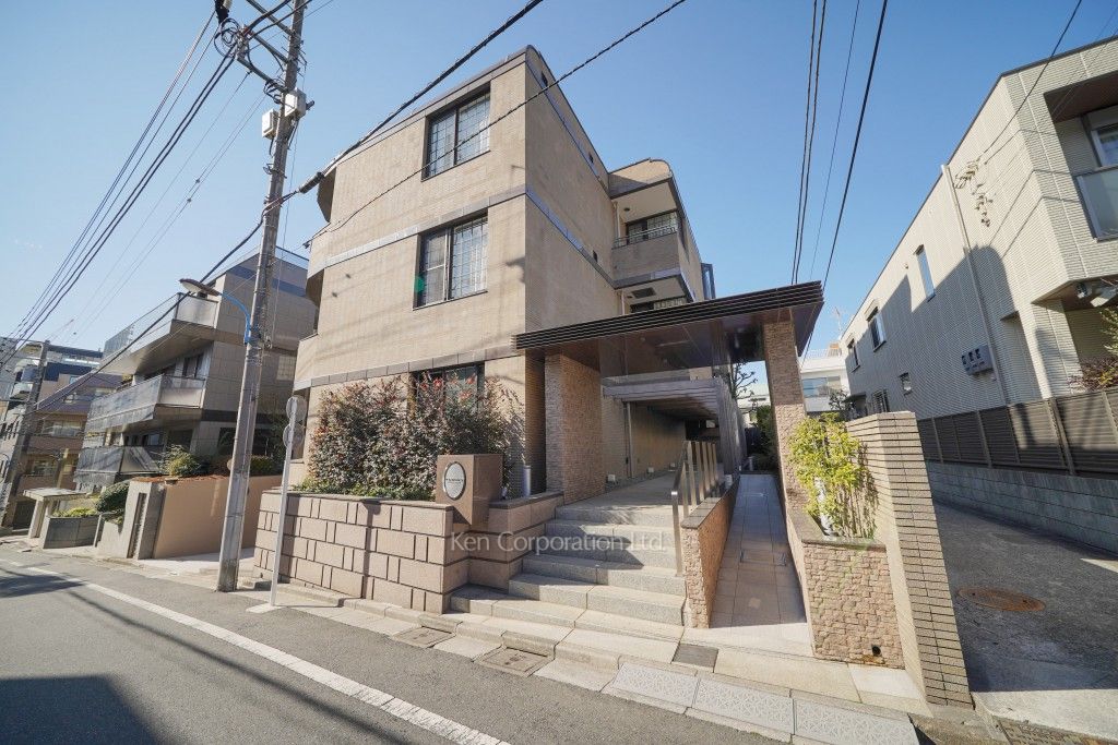 レグナス市ヶ谷払方町の写真 外観ひき