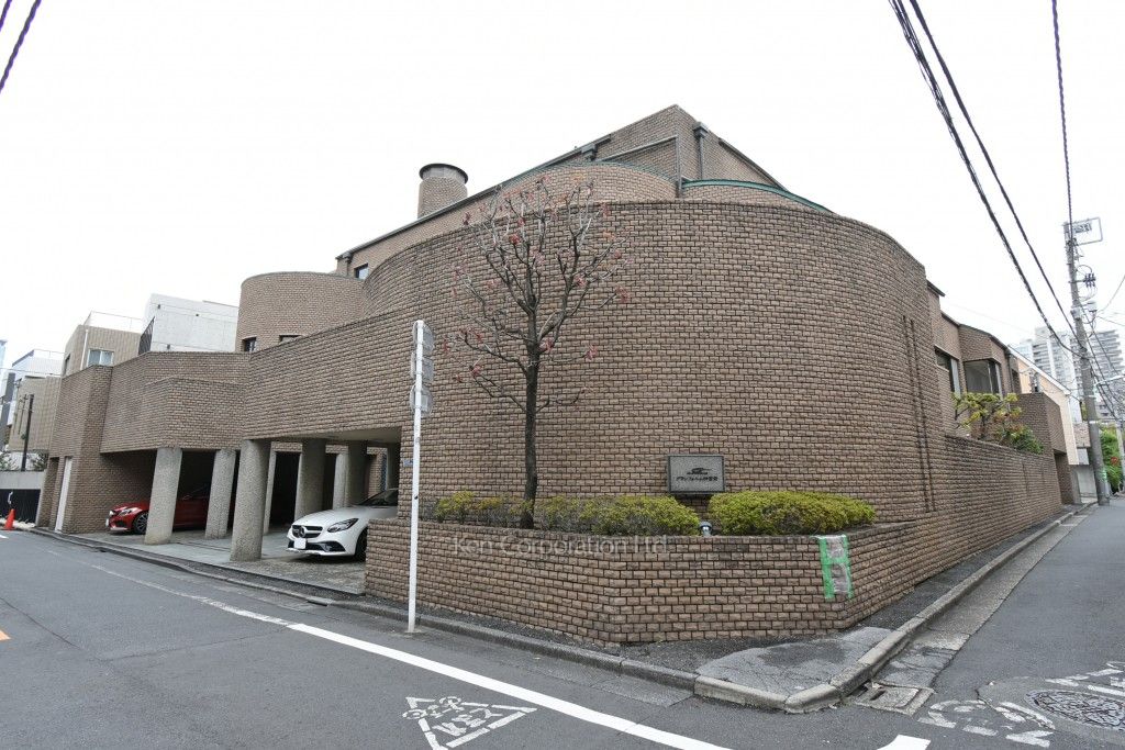 グランフォルム神宮前の写真 外観ひき