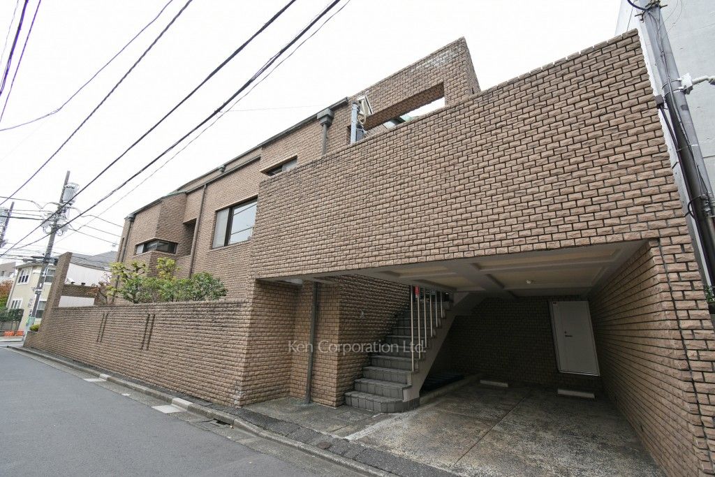 グランフォルム神宮前の写真 外観ひき