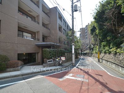 シティコート代々木の写真 外観より
