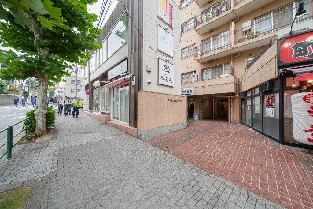 秀和第2高輪レジデンスの写真 前面道路