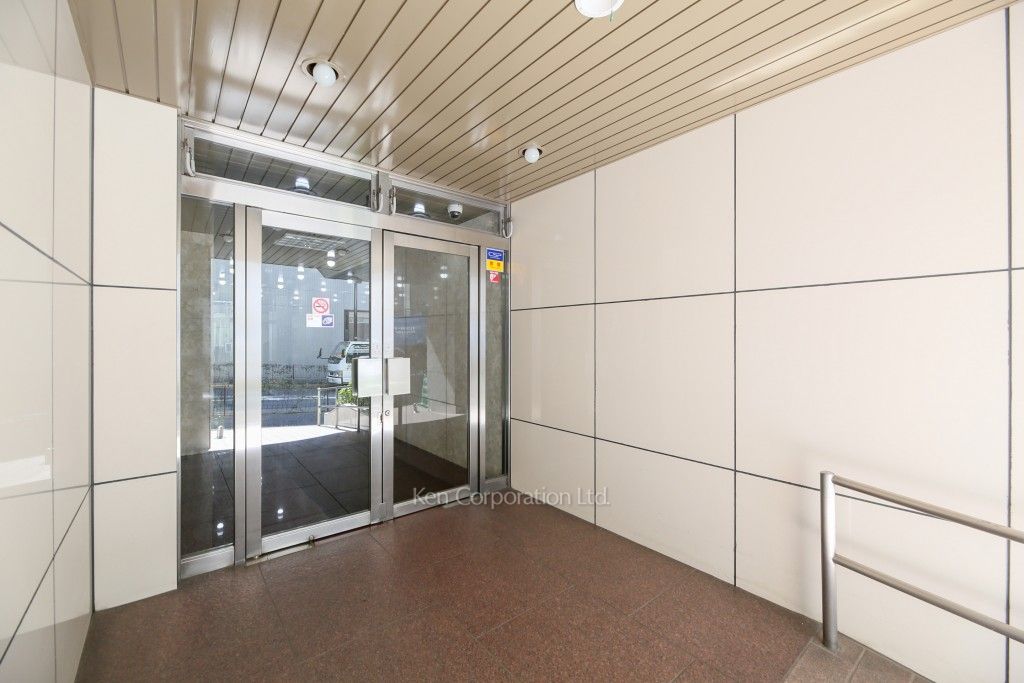 ロイヤルパレス原宿の写真 外観より