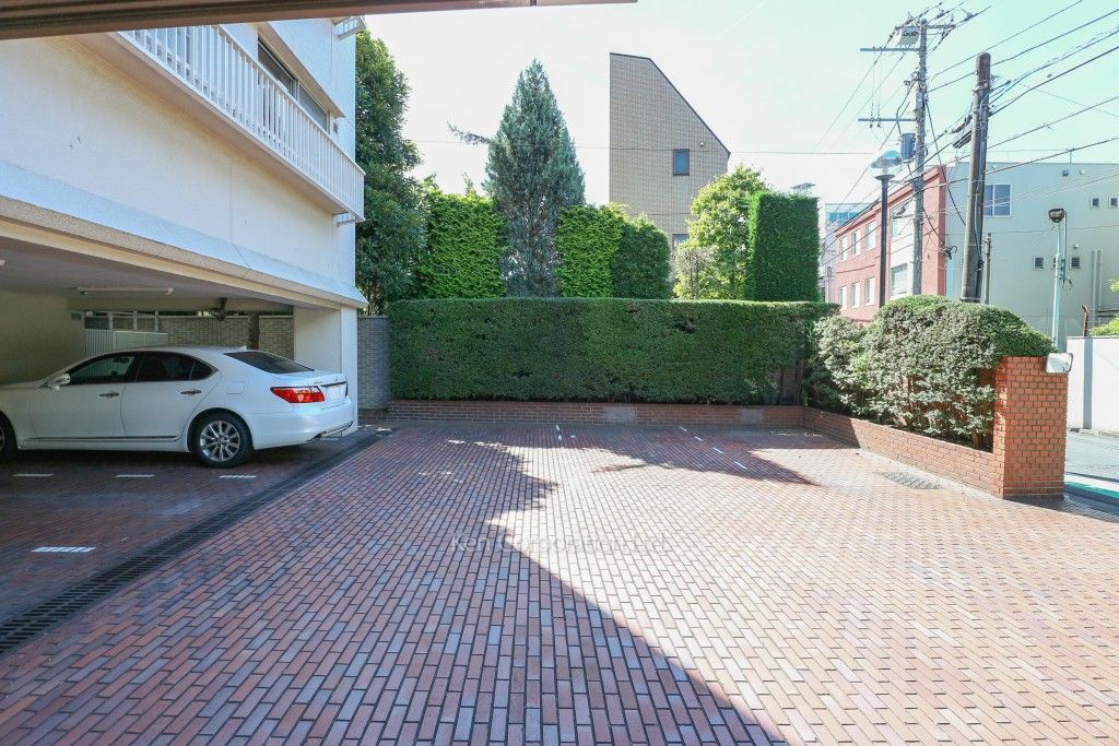 高樹町スカイマンションの写真  駐車場