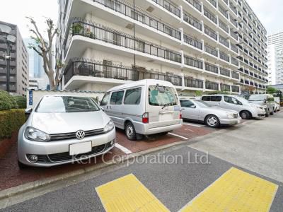 秀和第2田町レジデンスの写真 駐車場