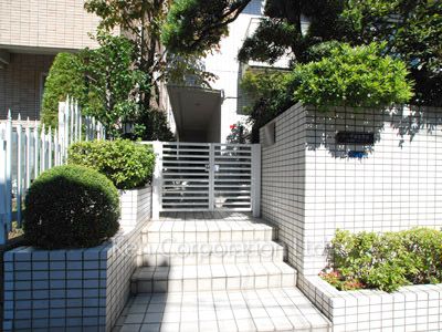 カーサ麻布西館の写真 外観より