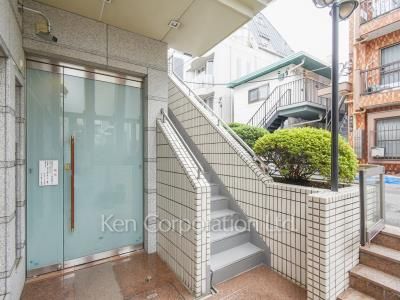 代々木公園プラザの写真 外観より