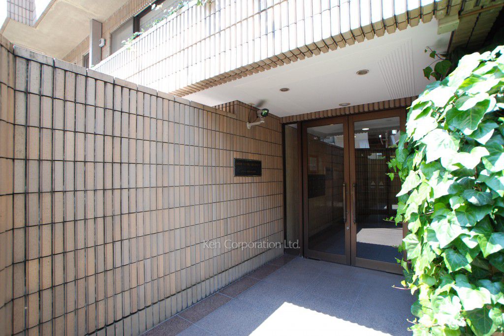 西麻布リージェンシーの写真 外観より