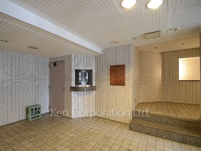 リエール若松町の写真 エントランス