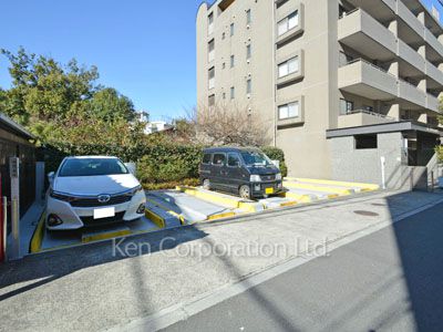 ファーストビレッジ白金台の写真 駐車場