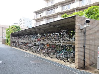コロネード市ヶ谷の写真 駐輪場