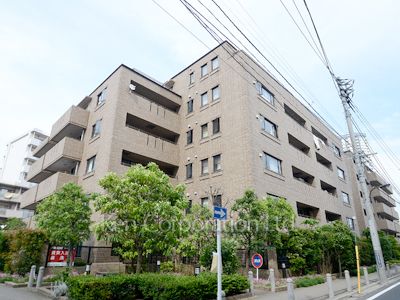 コロネード市ヶ谷の写真 外観ひき