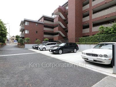 碑文谷ヒルズサレジオ通りの写真 駐車場
