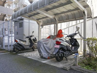 ライオンズマンション渋谷シティの写真 バイク置き場