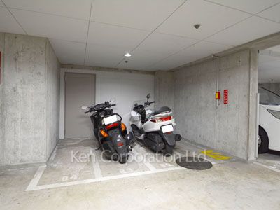  バイク置き場